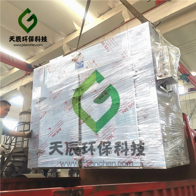 山东客户CT-C-I型热风循环烘箱的生产现场
